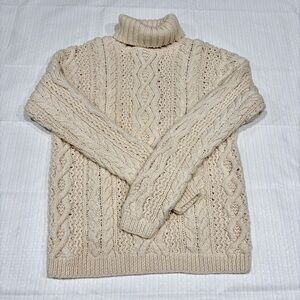 Vintage Yorkshire Knitting cable knit turtleneck sweater size Small women’s